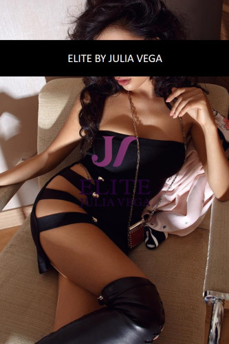 Carola escort lujo Dubai latina